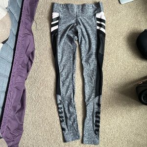 Victoria Secret Pink Ultimate Leggings